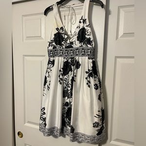 Black and White Forever 21 Dress